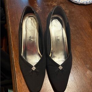 LifeStride Black Pointed-Toe Pumps Rhinestone Silver Insole Classic Dress Heel 8